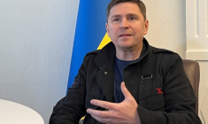 Mykhailo Podolyak lors d'une interview avec Reuters, à Kyiv