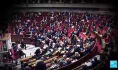 France : la loi immigration déposée à l'Assemblée, une motion de rejet déposée par les écologistes