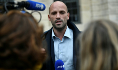 Le militant des droits de l'enfant Arnaud Gallais à Paris le 13 octobre 2022 ( AFP / STEPHANE DE SAKUTIN )