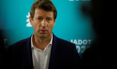 POUR JADOT, TOTAL DEVRAIT CHANGER DE MODÈLE PLUTÔT QUE DE FAIRE LA "CHARITÉ"