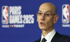 Adam Silver, commissaire de la NBA, s'exprime lors d'une conférence de presse