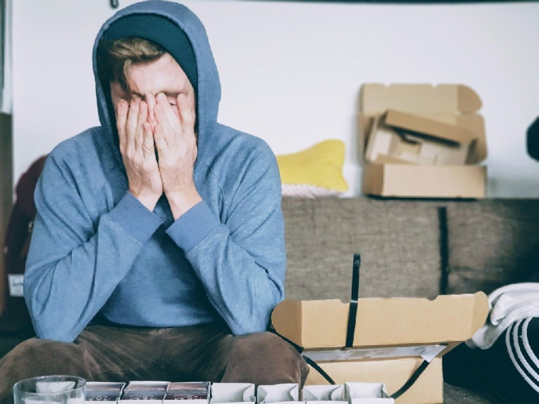Mon voisin atteint de troubles mentaux me rend la vie impossible: que faire? (Crédits photo : Unsplash - Christian Erfurt )