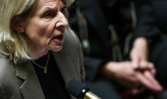 La ministre de la Culture Catherine Pégard à l'Assemblée nationale le 19 mai 2026 ( AFP / Anne-Christine POUJOULAT )