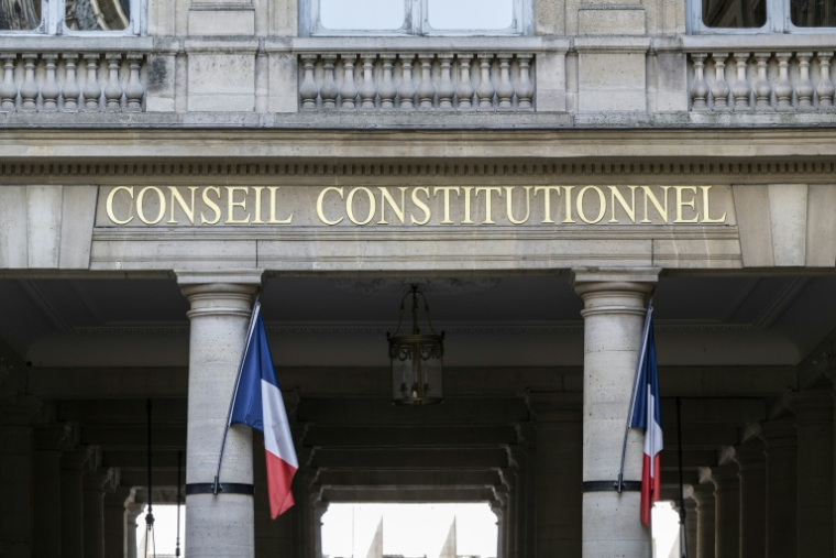Le président du Conseil constitutionnel Richard Ferrand a balayé la proposition phare de Marine Le Pen, réviser la Constitution par référendum en contournant le Parlement ( AFP / Martin LELIEVRE )