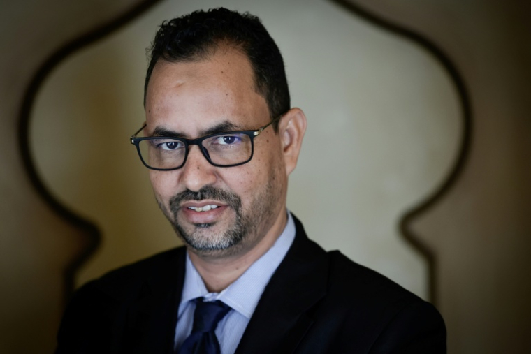 Le porte-parole du front de libération de l'Azawad (FLA), Mohamed Elmaouloud Ramadane, le 29 avril 2026 à Paris ( AFP / STEPHANE DE SAKUTIN )