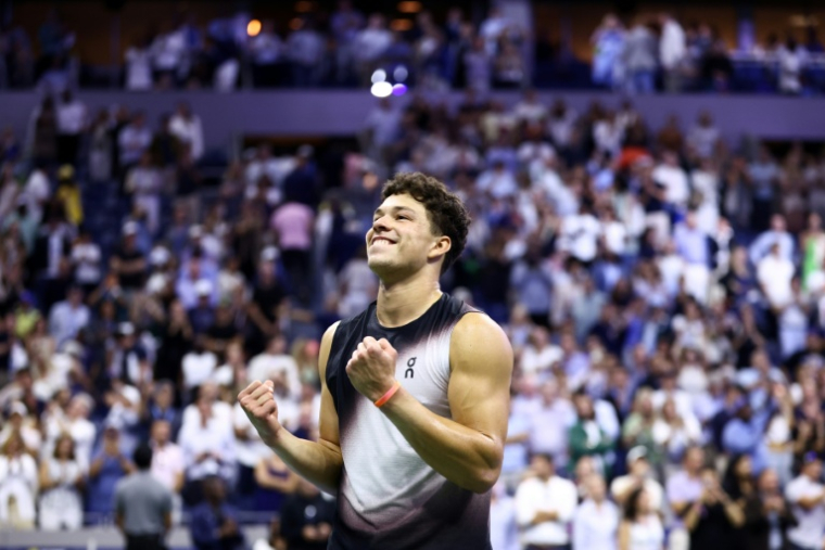 L'Américain Ben Shelton lors de son match contre son compatriote Frances Tiafoe en demi-finale de l'US Open, à New York, le 11 septembre 2026 ( AFP / CHARLY TRIBALLEAU )
