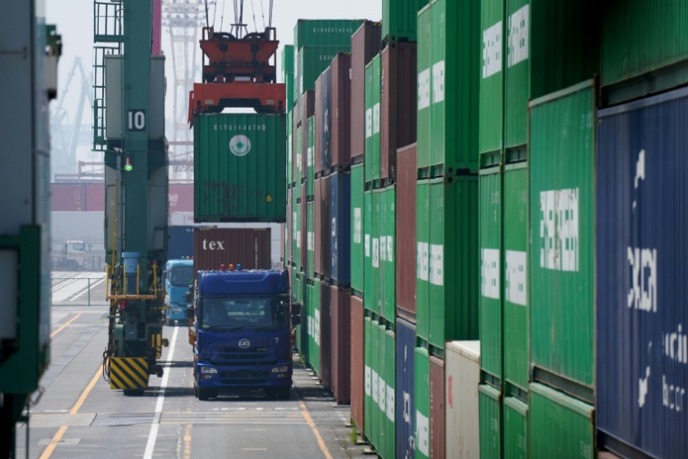 Des conteneurs au terminal de fret international du port de Tokyo, le 8 juillet 2025 ( AFP / Kazuhiro NOGI )