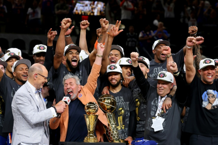 Les New York Knicks célèbrent leur victoire face aux San Antonio Spurs, le 13 juin 2026 à San Antonio aux Etats-Unis ( GETTY IMAGES NORTH AMERICA / Gregory Shamus )