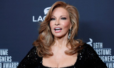 Raquel Welch lors des 16e Costume Designers Guild Awards à Beverly Hills