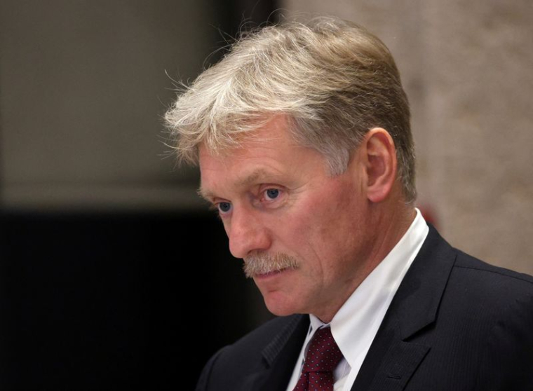Le porte-parole du Kremlin Dmitri Peskov lors d'une conférence de presse à Samarcande, en Ouzbékistan
