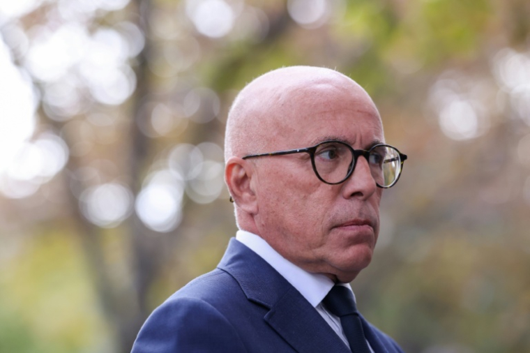 Le président de l'UDR Eric Ciotti à Paris le 18 septembre 2026 ( AFP / Kenzo TRIBOUILLARD )