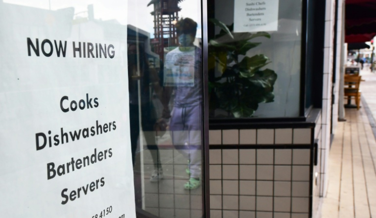 Certains travailleurs, surtout des jeunes, "font le choix d'avoir plusieurs emplois" ( AFP / Frederic J. BROWN )