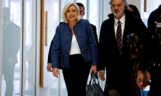 Verdict du procès concernant les accusations de détournement de fonds de l'UE par la dirigeante d'extrême droite française Marine Le Pen et le parti RN, à Paris