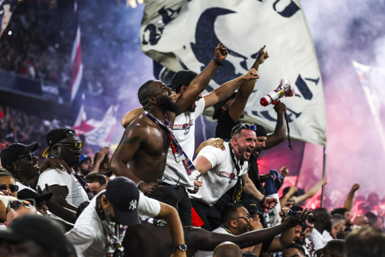 Le PSG prend une amende pour les fumigènes et l'envahissement de terrain lors de la finale à Munich