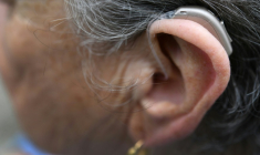 À Paris, des musiciens cherchent la formule d'un concert accessible aux malentendants ( AFP / Fred TANNEAU )
