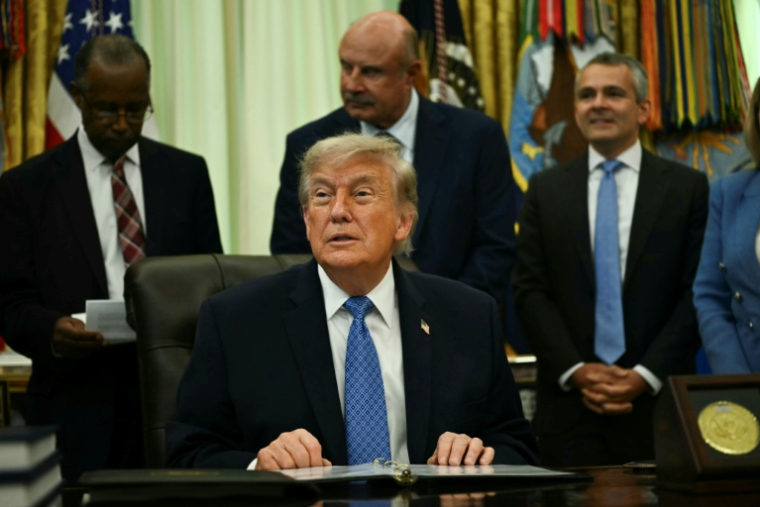Le président américain Donald Trump s'exprime dans le Bureau ovale de la Maison Blanche, à Washington, le 26 juin 2026 ( AFP / Kent NISHIMURA )