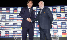 Conte et De Laurentiis s’embrouillent devant les journalistes