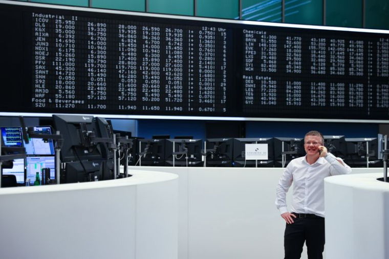 LES BOURSES EUROPÉENNES FINISSENT EN NETTE BAISSE