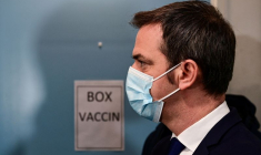 CORONAVIRUS: LE MINISTRE FRANÇAIS DE LA SANTÉ PROMET D'ACCÉLÉRER LA VACCINATION