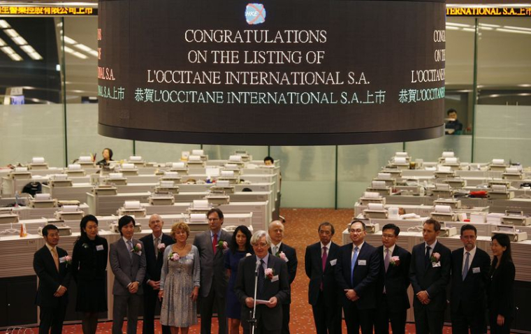 Photo du président de L'Occitane Groupe Reinold Geiger lors du lancement de L'Occitane à la Bourse de Hong Kong