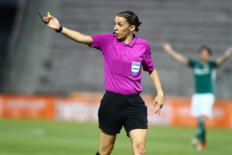 Stéphanie Frappart : « J’ai toujours voulu être un facilitateur du jeu »