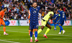 Le show Rayan Cherki en interview d'après-match