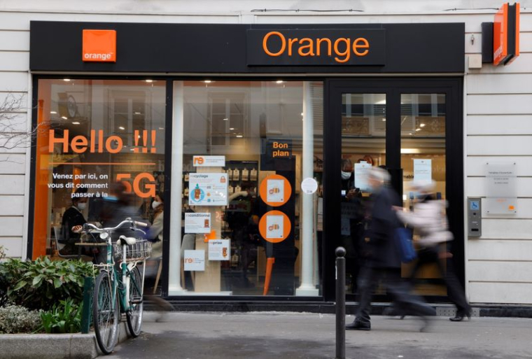 UNE CONSOLIDATION "INÉVITABLE" DANS LES TÉLÉCOMS EN FRANCE, DIT LE CFO D'ORANGE