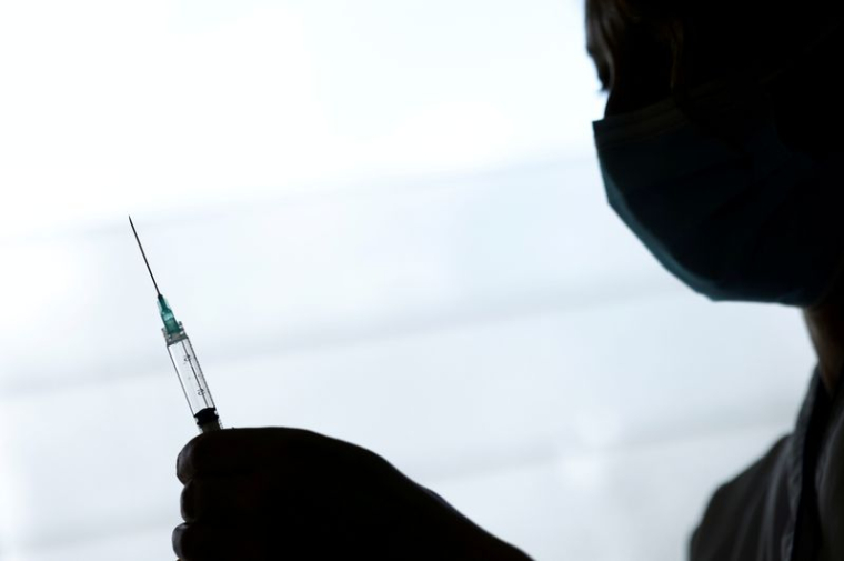 FRANCE: PLUS DE 6,8 MILLIONS DE PERSONNES VACCINÉES CONTRE LE COVID-19