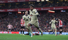 Lamine Yamal délivre le Barça à Bilbao