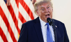 Le président américain Trump organise un dîner dans la Roseraie de la Maison Blanche, à Washington