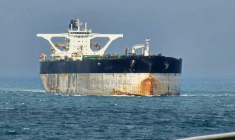 Le pétrolier Bella 1 (depuis renommé Marinera), dans le détroit de Singapour, en mars 2025 ( AFP / HAKON RIMMEREID )