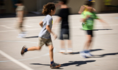 Des élèves dans une école primaire de Marseille, le 2 septembre 2024 ( AFP / CLEMENT MAHOUDEAU )