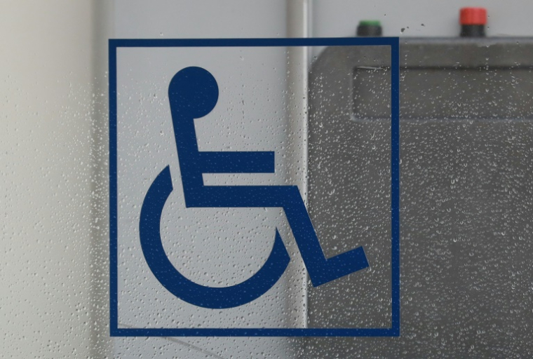 Plus de 2 millions de jeunes âgés de 5 à 20 ans et vivant chez eux souffrent d'au moins un handicap en France métropolitaine, selon une étude de la direction des statistiques du ministère de la Santé (Drees) portant sur 2022 ( AFP / Ludovic MARIN )