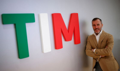 L'administrateur délégué de TIM, Pietro Labriola,  au siège du groupe à Rome