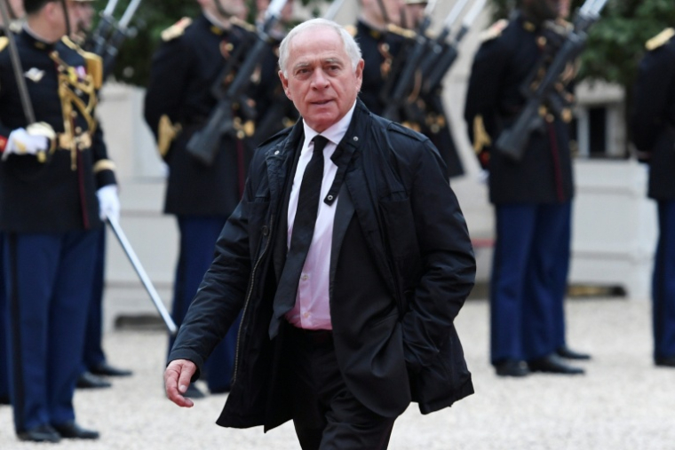 Le sénateur François Patriat arrive à l'Élysée pour assister à la cérémonie officielle d'investiture d'Emmanuel Macron en tant que président, le 14 mai 2017 à Paris ( AFP / STEPHANE DE SAKUTIN )