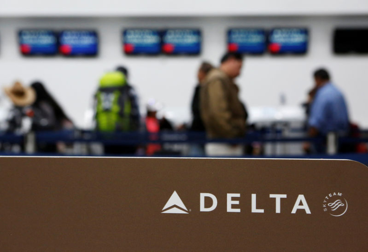 DELTA AIR LINES MONTE AU CAPITAL D'ALITALIA, ATLANTIA DEMANDE UNE REFONTE DU PLAN DE SAUVETAGE