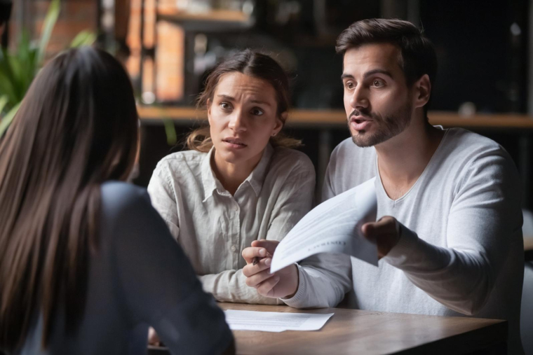 Un bon de capitalisation au porteur n’assure pas toujours son encaissement : en cas de possession jugée équivoque, l’assureur peut refuser de payer. (Crédit photo : Shutterstock)
