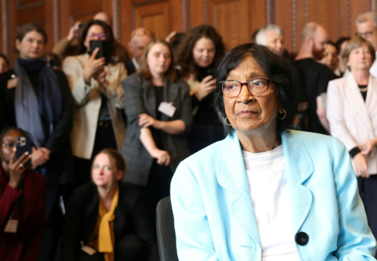 La juriste sud-africaine Navi Pillay, lauréate du prix Nobel de la paix 2026, , le 9 octobre 2026 dans la salle d'audience historique 600 du palais de justice de Nuremberg, en Allemagne ( AFP / Frank BOXLER )