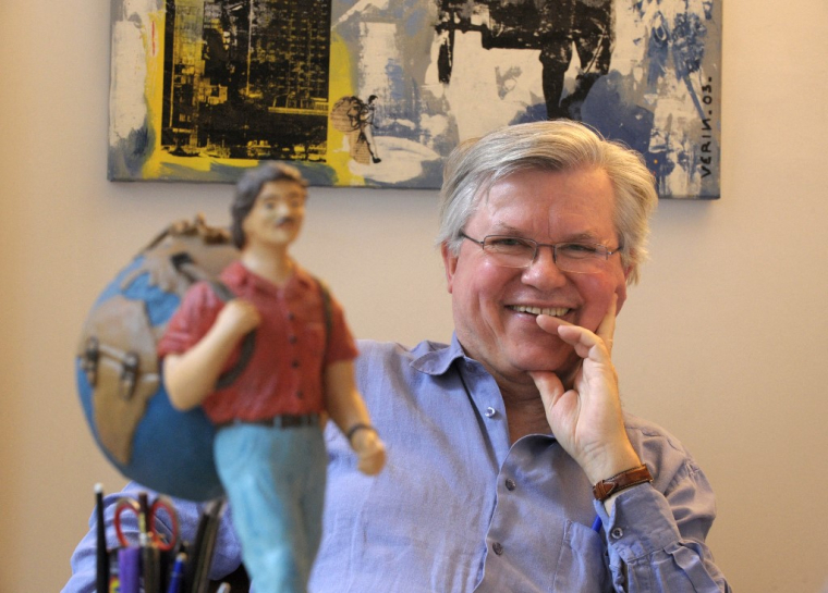 Philippe Gloaguen, fondateur du Guide du Routard, en 2013 ( AFP / ERIC PIERMONT )