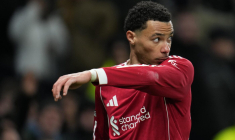 Ekitike forfait pour le choc face à Arsenal