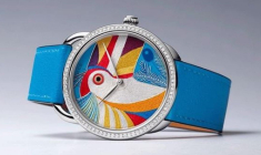 Le mythique Toucan d’Hermès se porte désormais au poignet grâce à la montre Arceau crédit photo : Capture d’écran Instagram @ robbreportuk