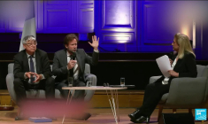 Législatives : grand oral des représentants des partis devant des patrons inquiets