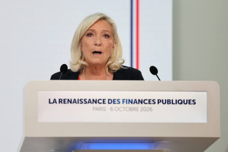 Marine Le Pen présente son programme économique le 6 octobre 2026 à Paris ( AFP / MEHDI FEDOUACH )