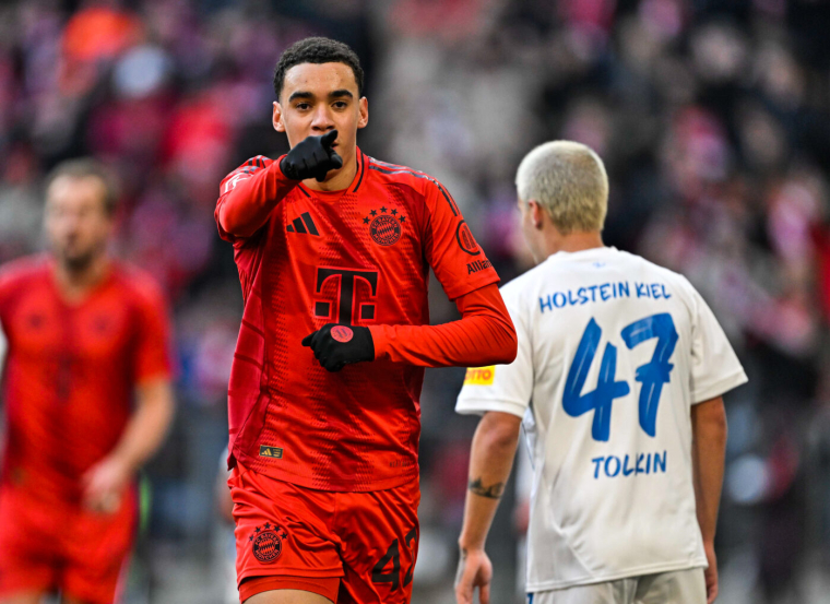 Le Bayern se fait peur contre Kiel, Dortmund reprend vie à Heidenheim