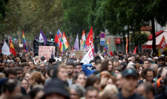 Des manifestants dans les rues de Paris