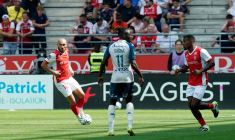 Reims ajuste Guingamp, Dunkerque rattrape Annecy
