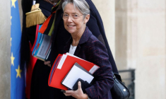 Photo de la Première ministre française Elisabeth Borne
