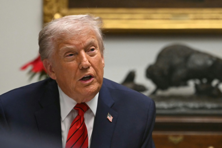 Le président américain Donald Trump lors d'une table ronde à la Maison Blanche, à Washington, le 10 décembre 2025 ( AFP / ANDREW CABALLERO-REYNOLDS )