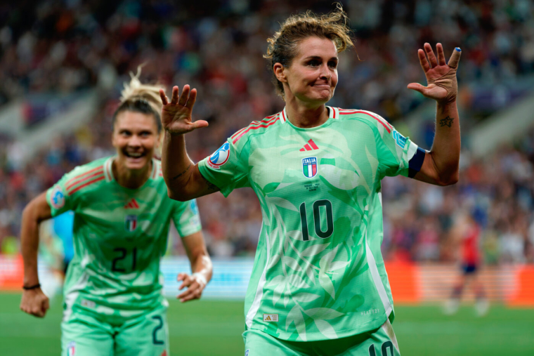 Euro 2025 : quatre équipes pour décrocher la lune