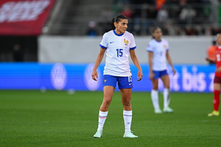 Équipe de France féminine : Écartée avant l’Euro, Kenza Dali ne digère pas et promet de parler